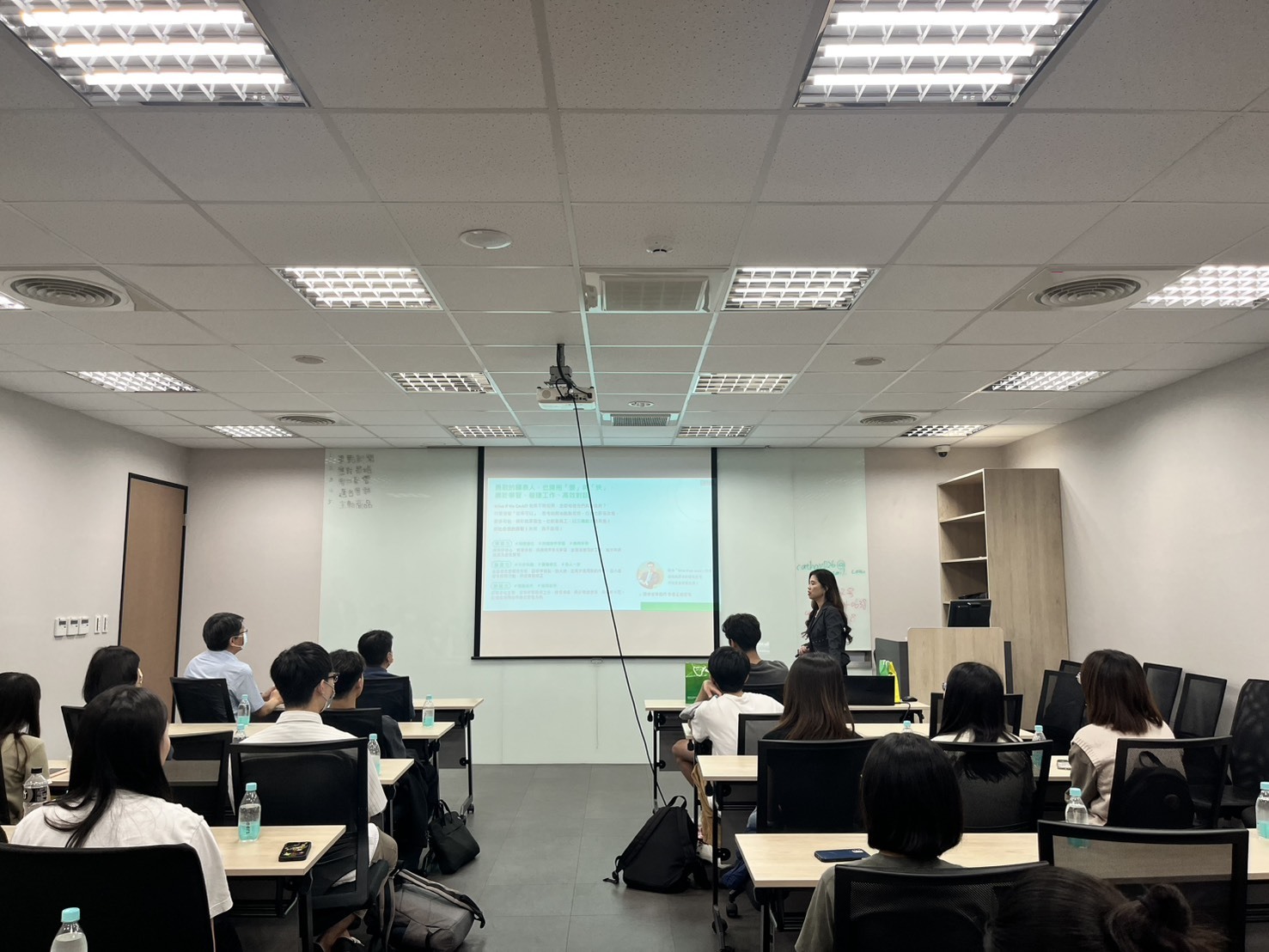 2025.05.27 企業參訪-國泰銀行鳳山分行圖片