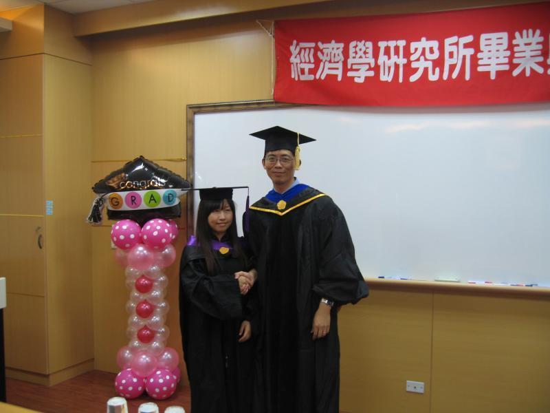 2012.06.09 經濟所畢業茶會暨撥穗儀式(四)圖片
