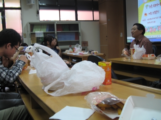 2012.12.03 碩一暖暖包聚圖片