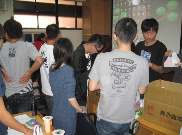 2012.12.03 碩一暖暖包聚圖片
