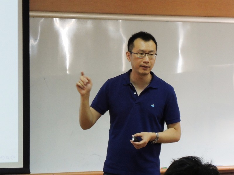 2013.10.15 陳釗而助理教授專題演講圖片