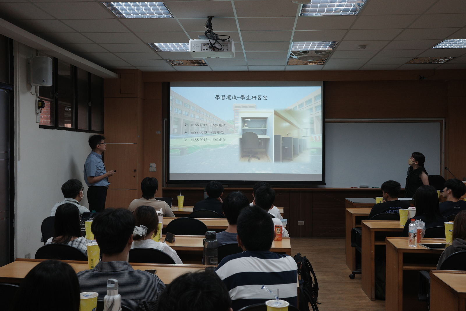 2025.09.18 114學年度經濟所碩士班新生入學生活說明會暨迎新座談會圖片