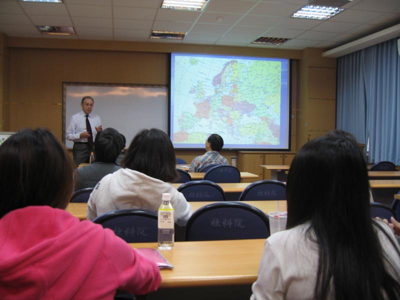 2012.11.27 Prof. Tomasz Domański圖片