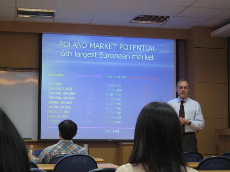 2012.11.27 Prof. Tomasz Domański圖片