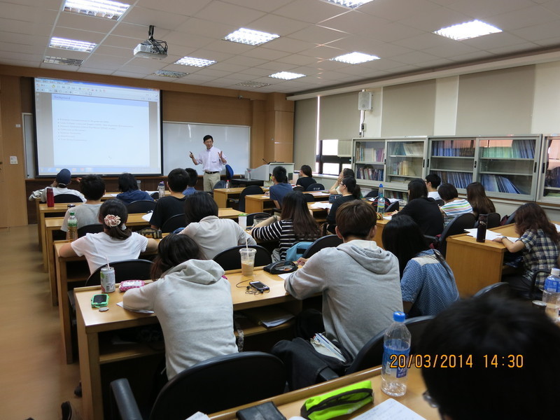 2014.06.17 Prof. Zhongjun Qu圖片