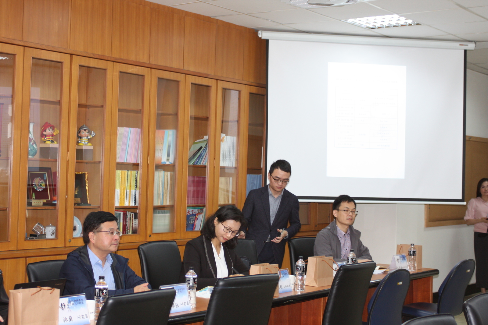 2019.11.29 上海社會科學院學者訪問團圖片
