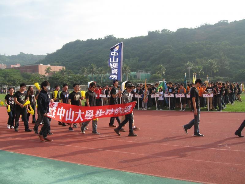 2011.11.12 校慶繞場圖片