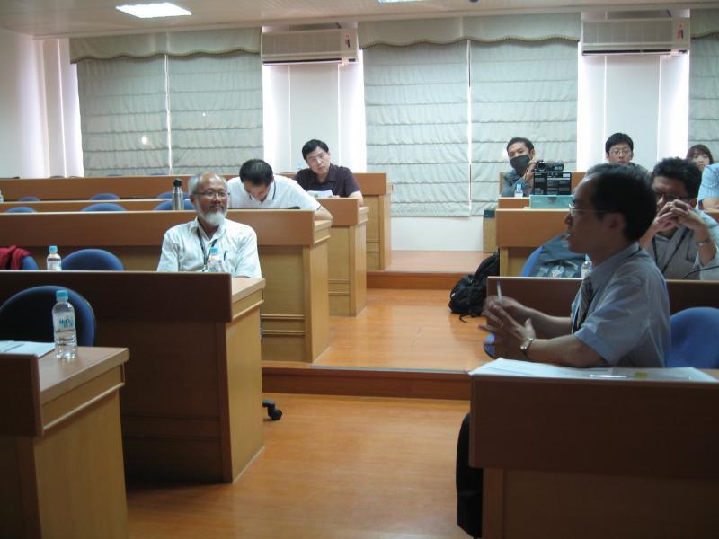 2012.10.13 經濟學國際期刊排序分級更新計畫研究成果南部地區發表會(二)圖片