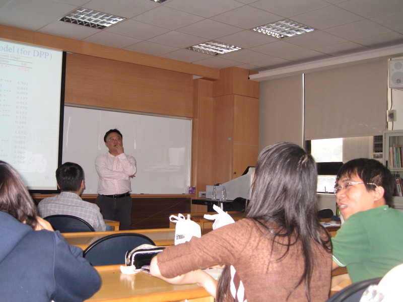 2013.11.26 張宏浩教授圖片