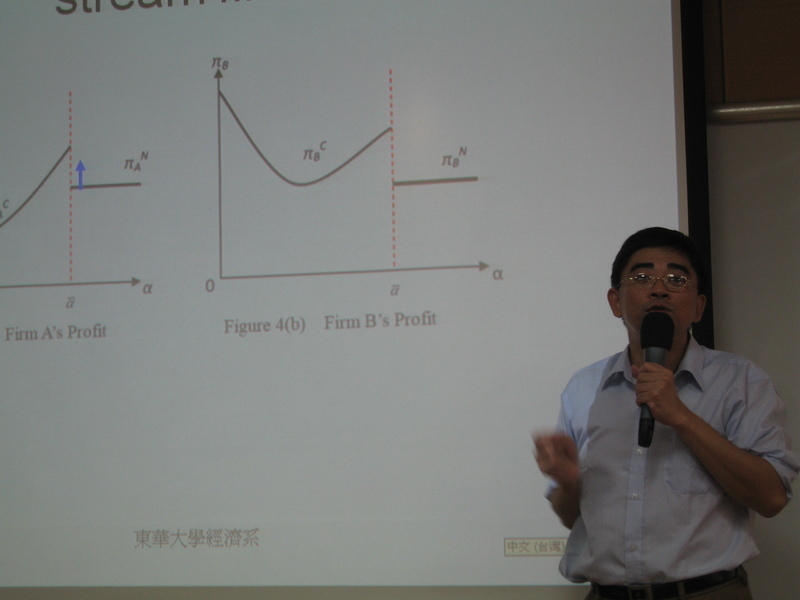 2013.12.03 邱俊榮教授圖片