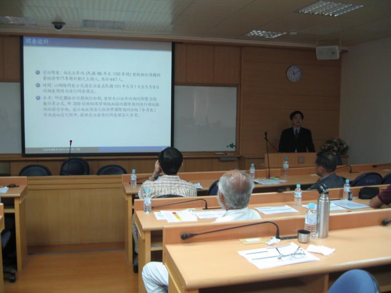 2012.10.13 經濟學國際期刊排序分級更新計畫研究成果南部地區發表會(一)圖片