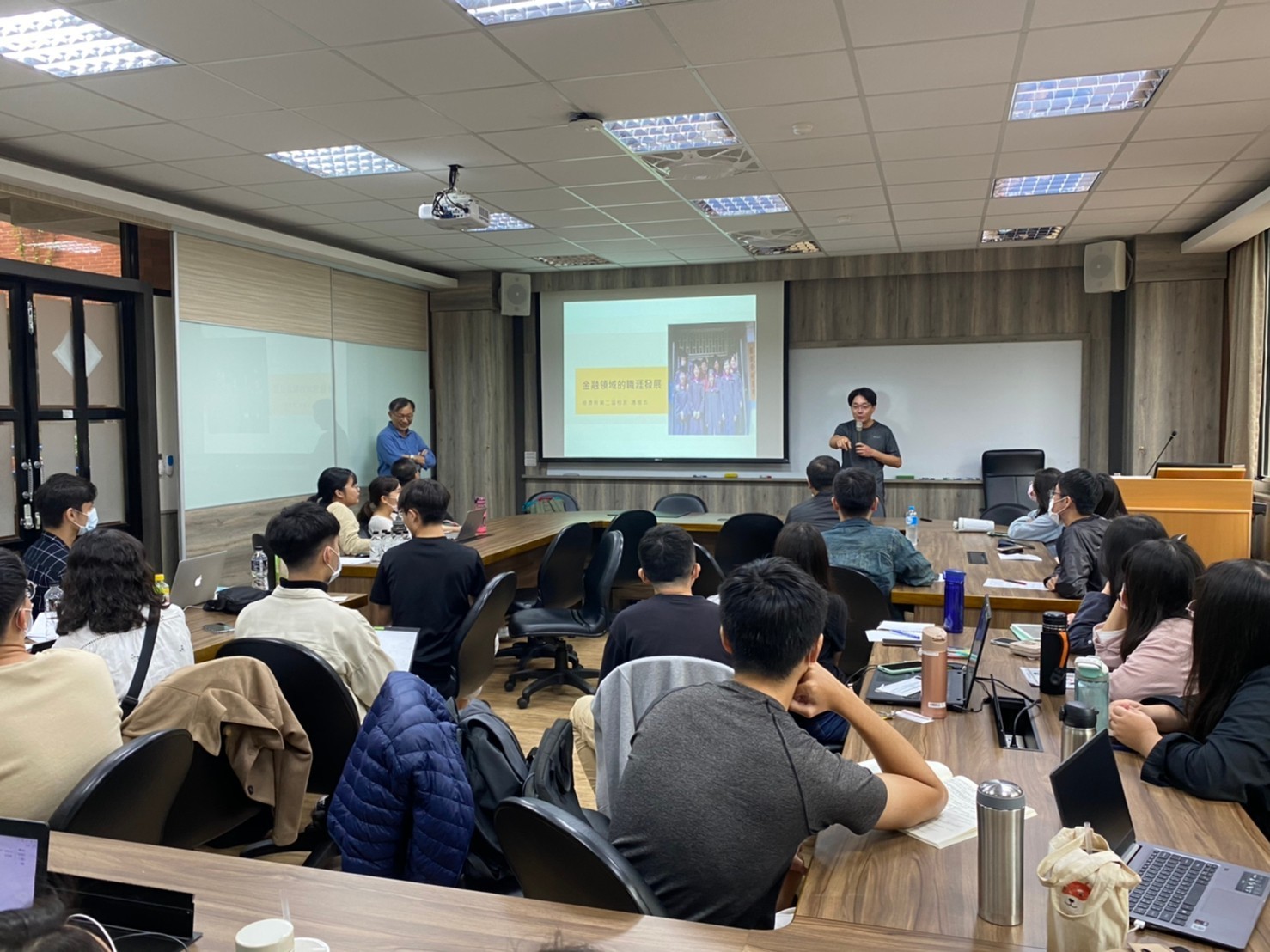 2020.11.14 馮振杰所友 座談題目：金融領域的職涯發展圖片