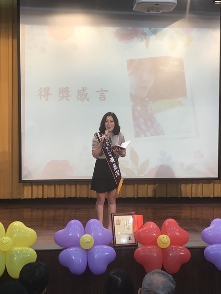 2017.05.05 黃盈潔所友周大觀全球熱愛生命獎學金	圖片