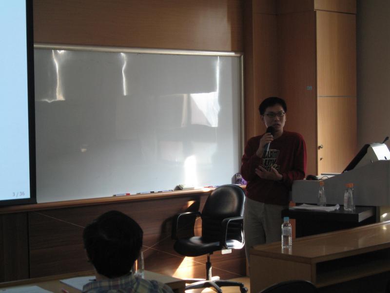 2012.12.04 許育進研究員圖片
