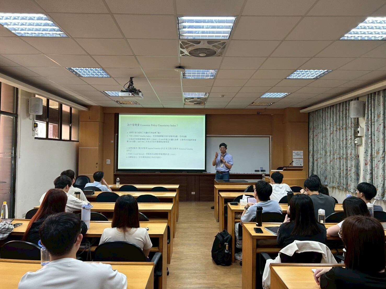 2026.06.02 國立臺灣師範大學全球經營與策略研究所 印永翔教授 演講圖片