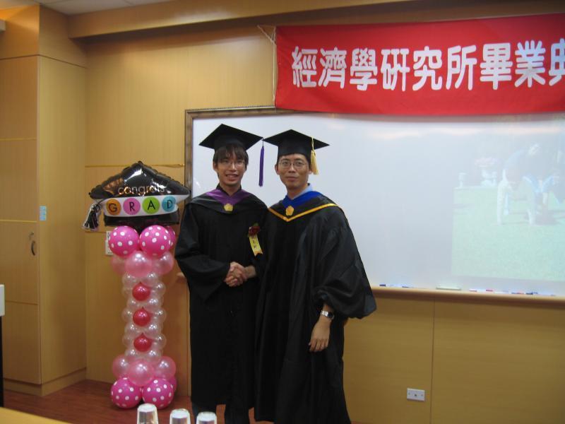 2012.06.09 經濟所畢業茶會暨撥穗儀式(一)圖片